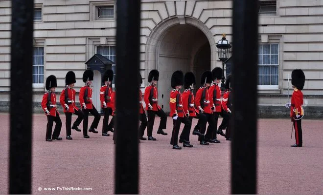 London Must See: Changing Of The Guard Buckingham Palace Safety Tips | England, London, Must See In London, United Kingdom, What To Do In London | Fashion | Christian Dior | Fashion | P.s. This Rocks Travel &Amp; Interior Design Blogs By Christi Tasker A Serial Entrepreneurs Lifestyle Blog Full Of Vacation Ideas, Home Design Inspiration, Art, Recipes, Parenting Tips, Over 40S Fashion Inspiration Guards Parade At London Palace