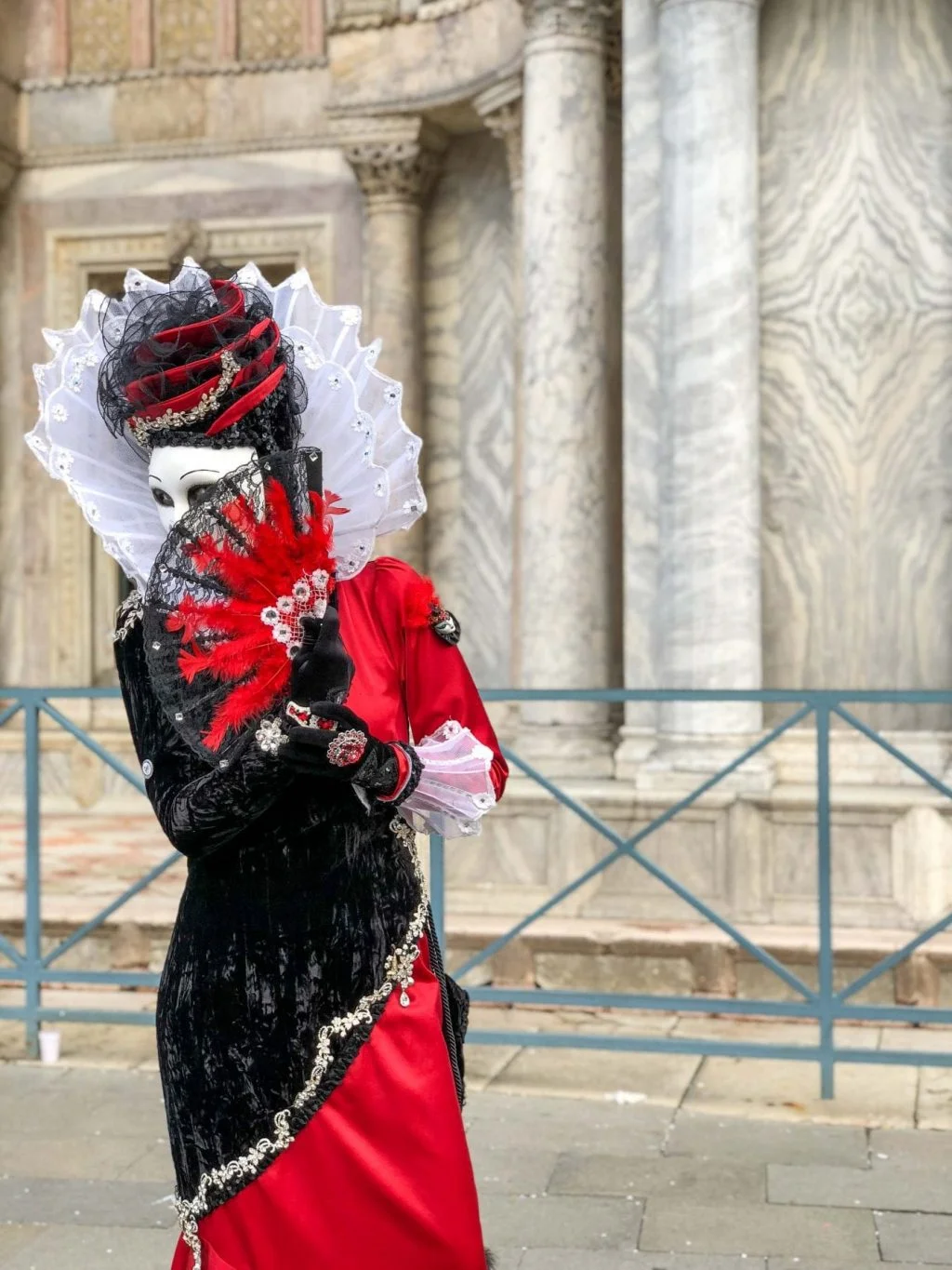 Lace Venetian Masquerade Costumes And Masks